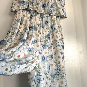 Floral Wide Leg HYFVE Jumper. NWT
